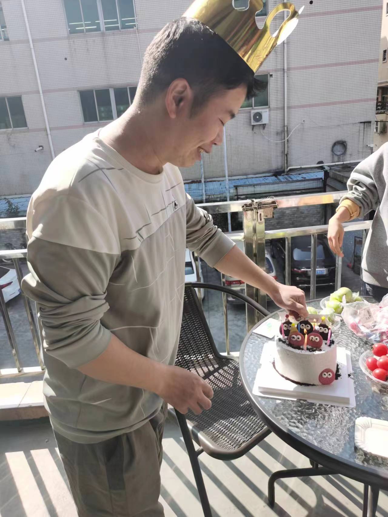 卡卡精密机械